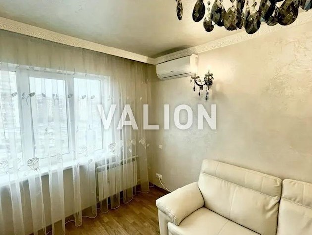 Продажа 3 комн Десянский р-н, ул Закревского Николая, 57