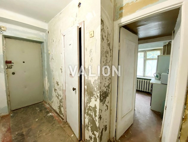 Лучшая цена! Продам 2-х ком. квартиру возле метро Святошино.