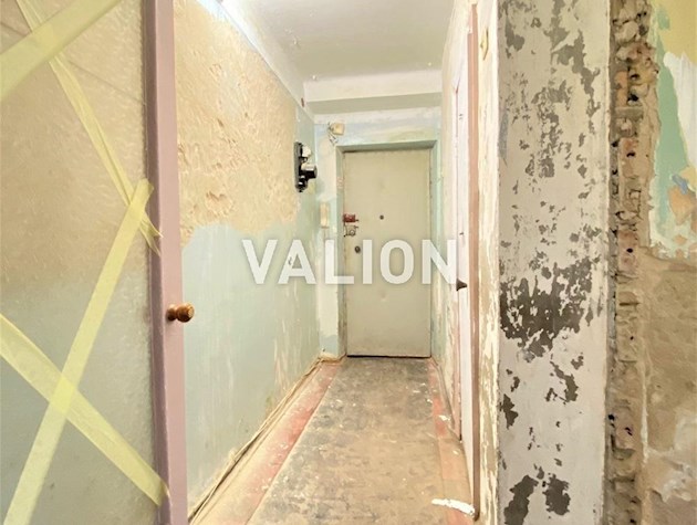 Лучшая цена! Продам 2-х ком. квартиру возле метро Святошино.