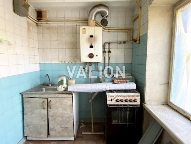 Лучшая цена! Продам 2-х ком. квартиру возле метро Святошино.