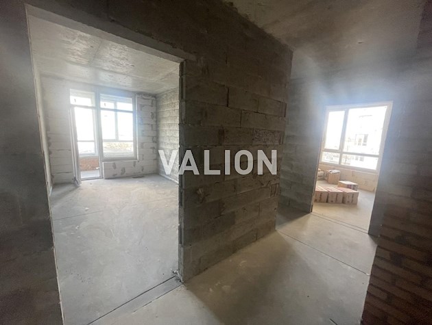 Продажа 3 комнатной квартиры в ЖК Урловский-2.