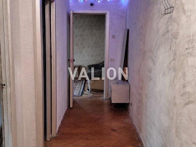 Продам 2к.кв Соломенский р-н, ул.Донецкая. 3, 2/5 кирпичный