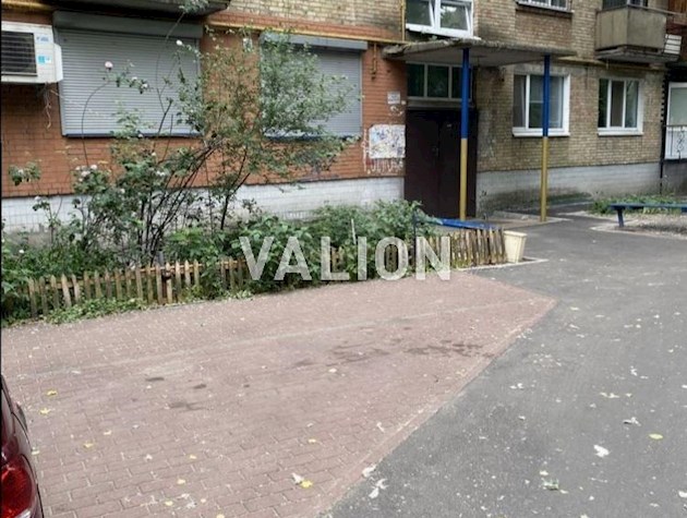 Продам 2к.кв Соломенский р-н, ул.Донецкая. 3, 2/5 кирпичный