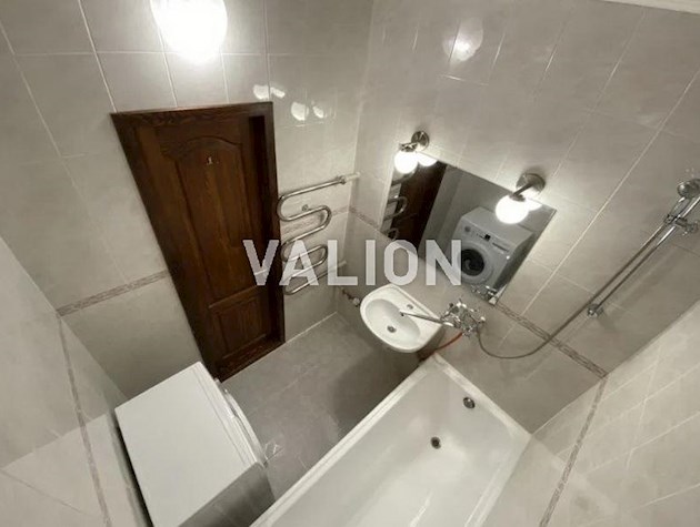 Продам 3х комнатную квартиру, район Виноградарь, пер. Апрельский (Апрельский), 1-В