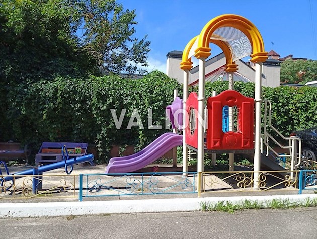 Продажа: 2 комн квартира в деловом центре Печерская, ул. Круглоуниверситетская