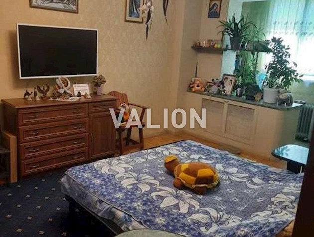 Продажа 3 — х комнатной квартиры на Драгоманова 3в Дарницкий район