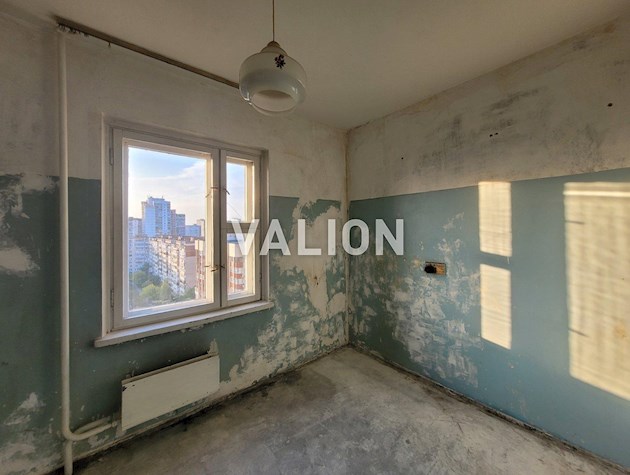 Продам 2к. квартиру по пр-ту Маяковского, 71, Троещина