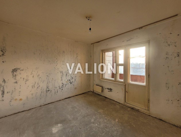 Продам 2к. квартиру по пр-ту Маяковского, 71, Троещина