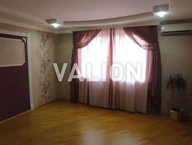 Продаж 2-к квартири просп. Науки 69