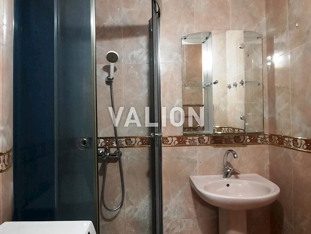 Продажа 2к квартиры в Деснянском р-не, Троещина, ул. Закревского 49/1.