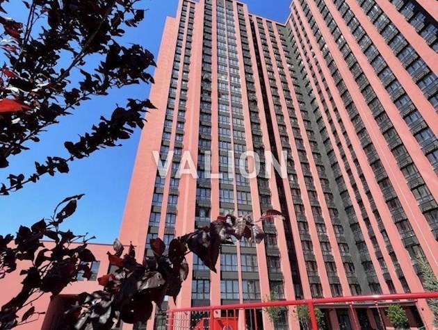 Продам 1к.кв Степана Бандери, 32, Набережно-Рибальська дорога, 27