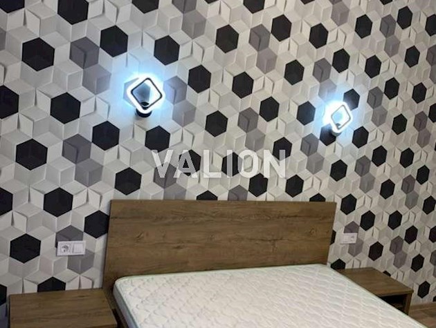 Продам 1к.кв Степана Бандери, 32, Набережно-Рибальська дорога, 27