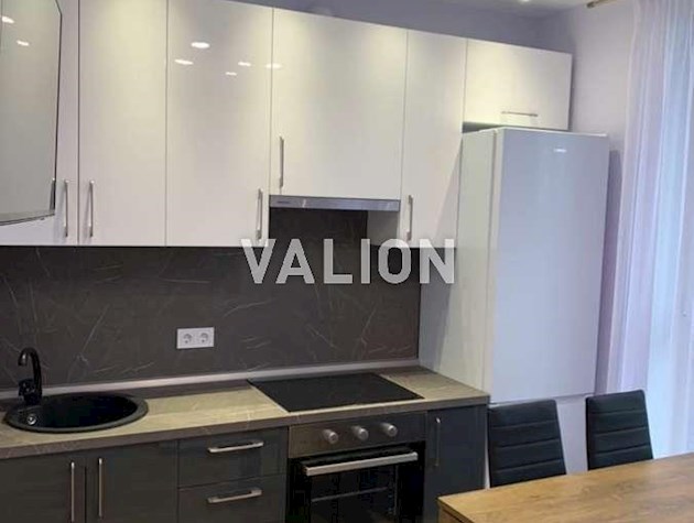 Продам 1к.кв Степана Бандери, 32, Набережно-Рибальська дорога, 27