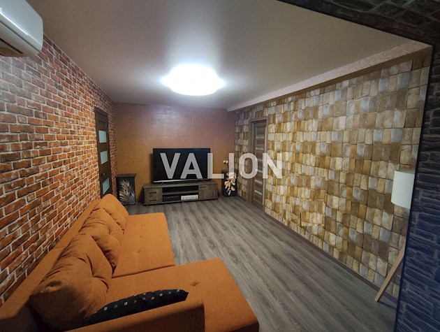 Продается 2 комнатная квартира ул.Донца,21А Соломенский р-н Отрадный