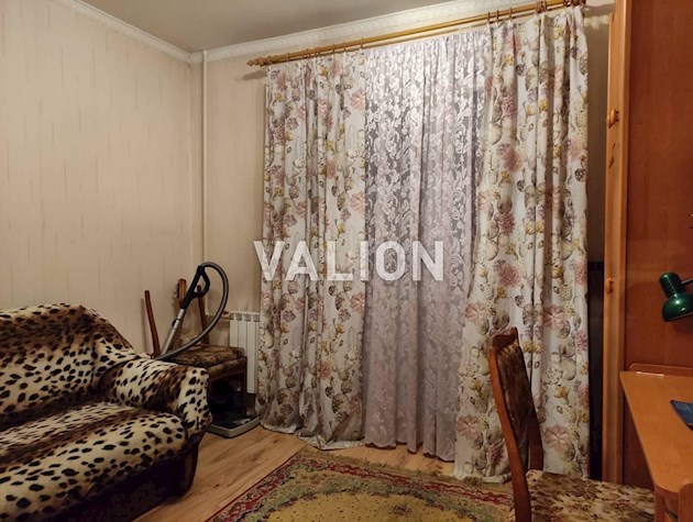 Продается 3 комнатная квартира по ул. Большая Окружная,3, Святошинский район.