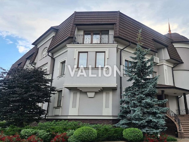 Продаж 2-кімнатної квартири по вул.Садова, 73