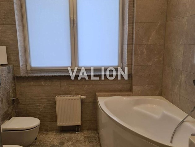 Продаж 2-кімнатної квартири по вул.Садова, 73