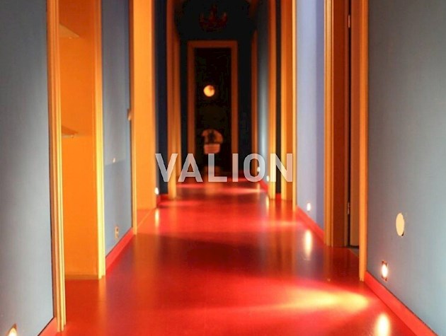 Продажа 5к квартиры на Богдана Хмельницкого 68