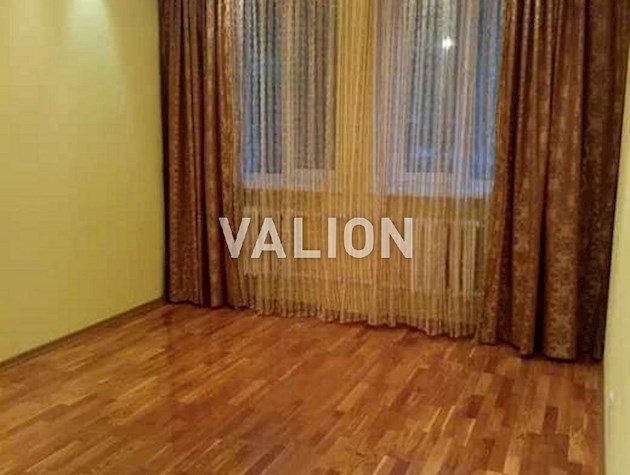 Продажа 3 комнатной квартиры ул. Бажова 1