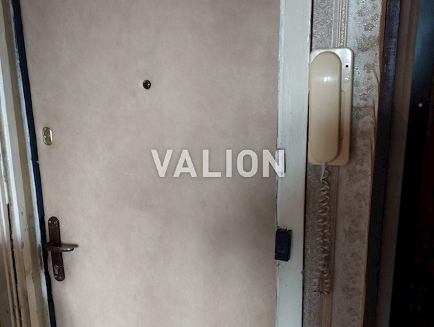 Двухкомнатная. вул. Приречная, 9-А, рядом метро и Днепр