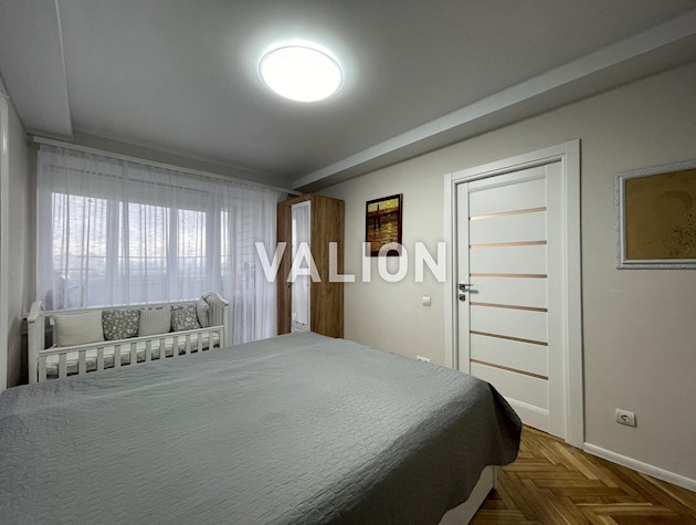 Продаётся уютная 2 комнатная квартира по ул. Пожарского,8, метро Дарница