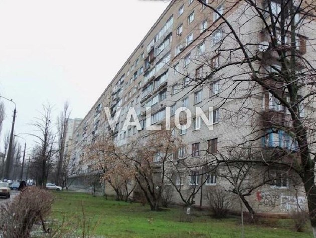 Продаётся уютная 2 комнатная квартира по ул. Пожарского,8, метро Дарница