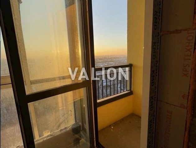 Продажа 3-комнатной квартиры ул. Кадетский Гай, 12 в ЖК Медовый