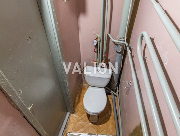 Киев Печерский р-н Метро Дружбы Народов Продажа 1к квартиры 35000$