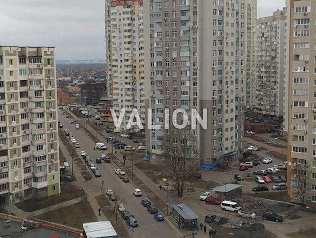 Продається 3-кімнатна квартира на Троєщині, вул.Лаврухіна, 7