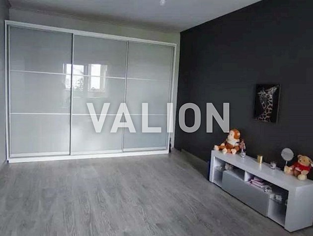 Продається 3-кімнатна квартира на Троєщині, вул.Лаврухіна, 7