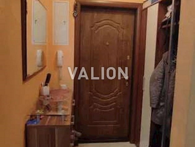 Продається 3-кімнатна квартира на Троєщині, вул.Лаврухіна, 7