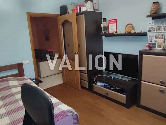 Продається 3-кімнатна квартира на Троєщині, вул.Лаврухіна, 7