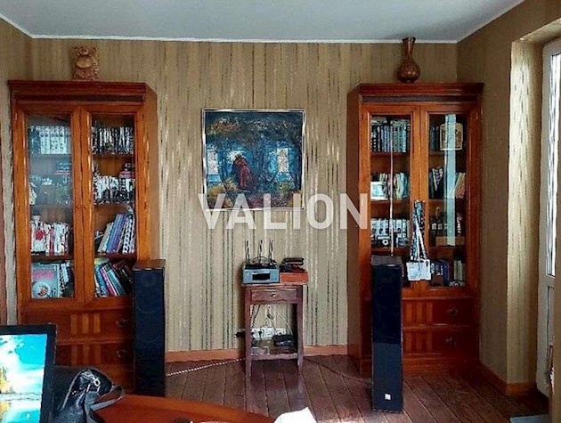 Продаж 6-кімнатної квартири 232 кв. м на вул. Олександра Мишуги, 2.