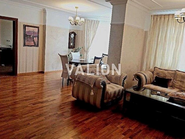 Продаж 6-кімнатної квартири 232 кв. м на вул. Олександра Мишуги, 2.