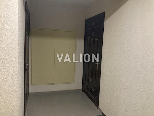 Продажа 2к квартиры Голосеевский район Лысогорский спуск, 20.