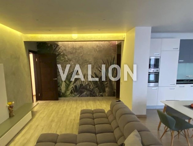 Продаётся 2к квартира в ЖК 4 сезона ул. Максимовича Михайла 3Г