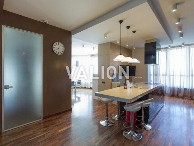 Продажа 4к квартиры с дизайнерским ремонтом, ул. Мокрая (Кудряшова) 20, ЖК Времена года