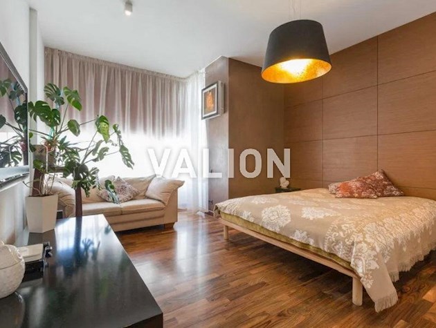 Продажа 4к квартиры с дизайнерским ремонтом, ул. Мокрая (Кудряшова) 20, ЖК Времена года