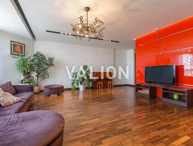 Продажа 4к квартиры с дизайнерским ремонтом, ул. Мокрая (Кудряшова) 20, ЖК Времена года