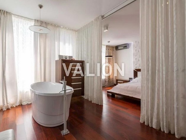 Продажа 4к квартиры с дизайнерским ремонтом, ул. Мокрая (Кудряшова) 20, ЖК Времена года