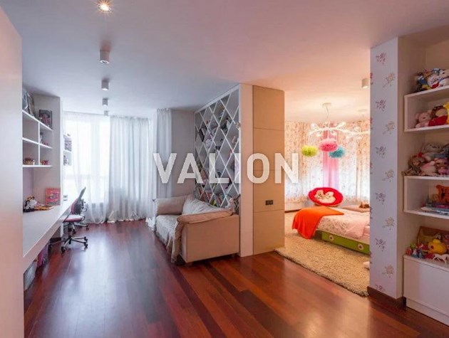 Продажа 4к квартиры с дизайнерским ремонтом, ул. Мокрая (Кудряшова) 20, ЖК Времена года