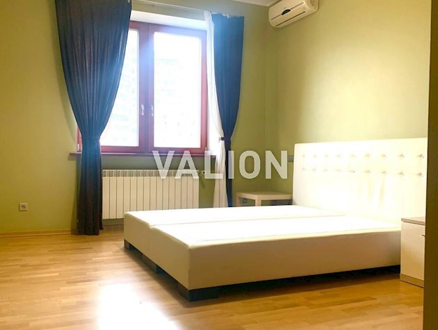 Продаж просторої 3-кімнатної квартири 108м2 по вул. Лук’яненко Левка (Тимошенко), 21, м. Мінська.