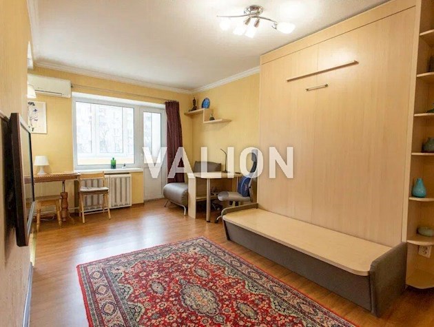 Подам1к квартиру на Печерську, вул. Бойчука 26.