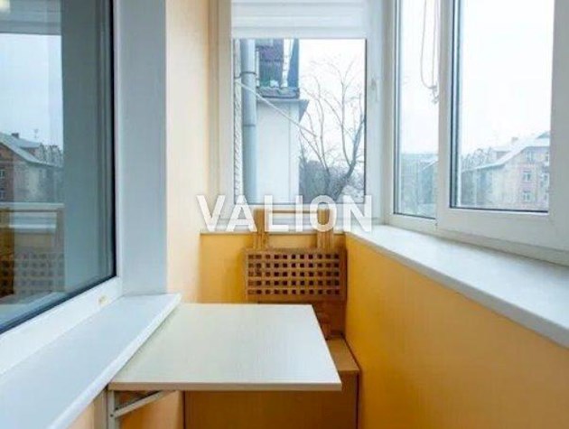 Подам1к квартиру на Печерську, вул. Бойчука 26.