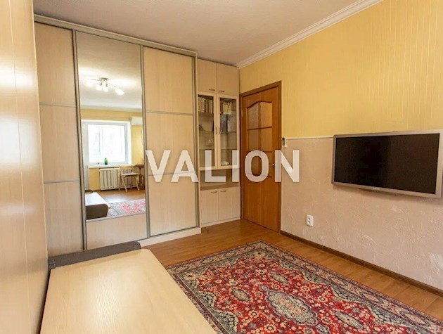 Подам1к квартиру на Печерську, вул. Бойчука 26.