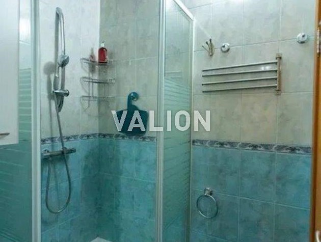 Подам1к квартиру на Печерську, вул. Бойчука 26.