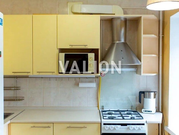 Подам1к квартиру на Печерську, вул. Бойчука 26.