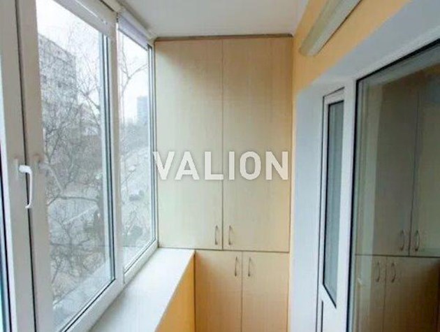 Подам1к квартиру на Печерську, вул. Бойчука 26.