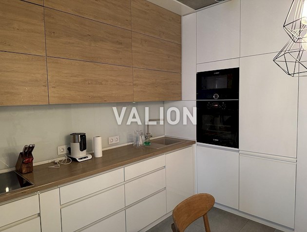 Продается 2к квартира, Дарницкий район, Гмири Бориса 17, с дизайнерским ремонтом, без %