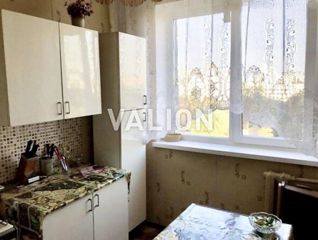 Продается 4 — комнатная на переулке Качуровского Игоря (Руднева), 1, Дарницкий район